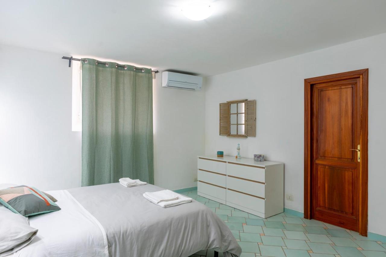 Suite La Marinella Localita Caccia Riserva Санта-Маринелла Екстер'єр фото